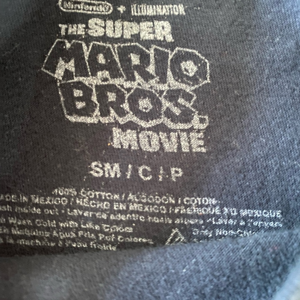 Super Mario and Sonic the Hedgehog shirts - Picture 2 of 7
